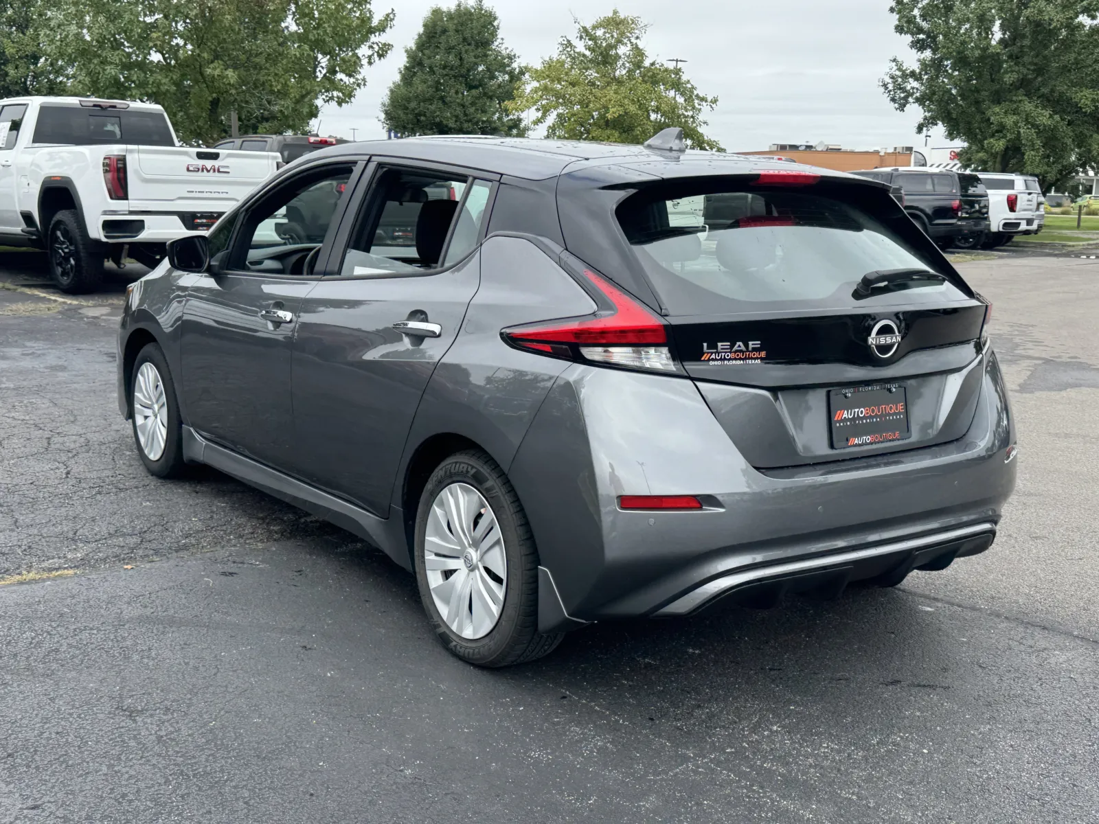 Nissan Leaf photo 11