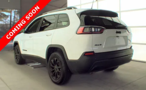 More photos of 2023 Jeep Cherokee Altitude Lux at Auto Boutique Ohio, OH