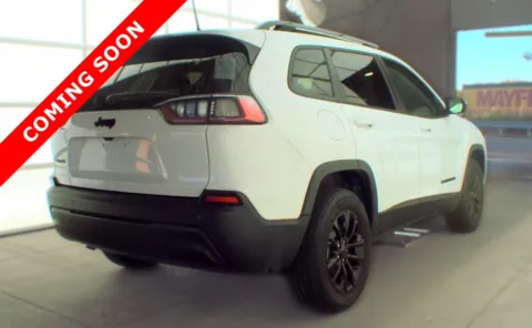 More photos of 2023 Jeep Cherokee Altitude Lux at Auto Boutique Ohio, OH