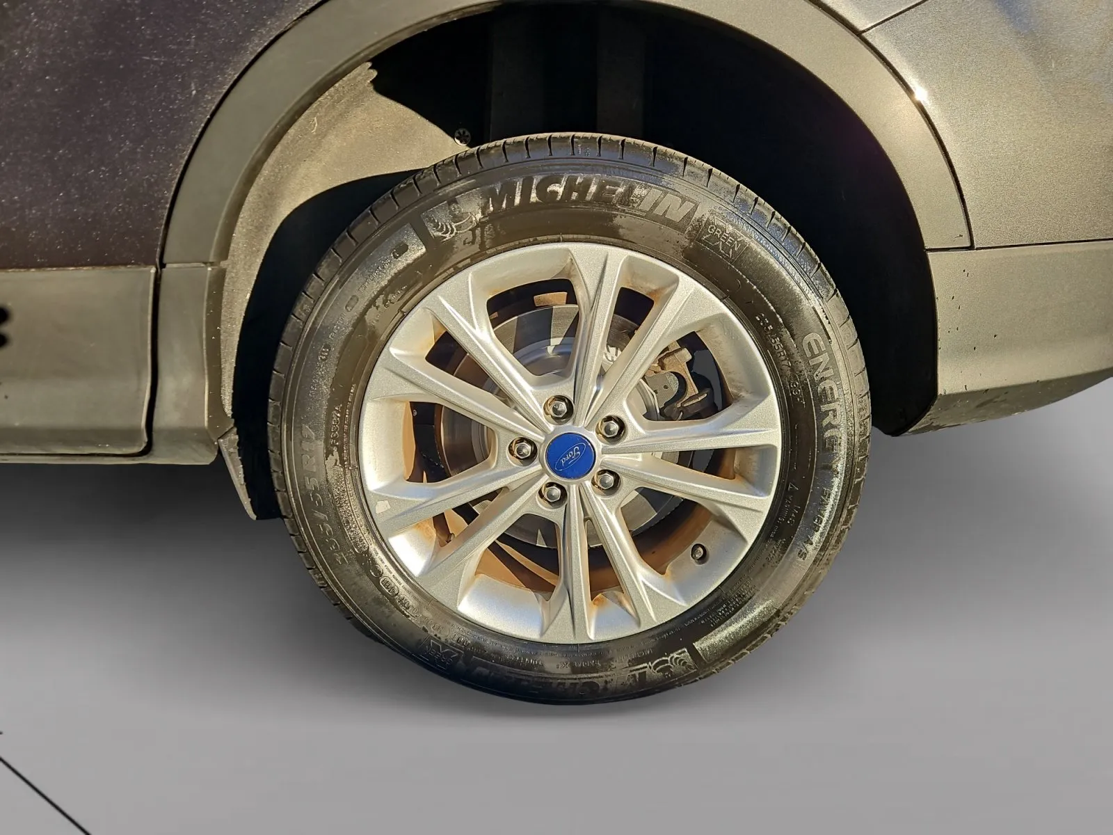Ford Escape photo 13