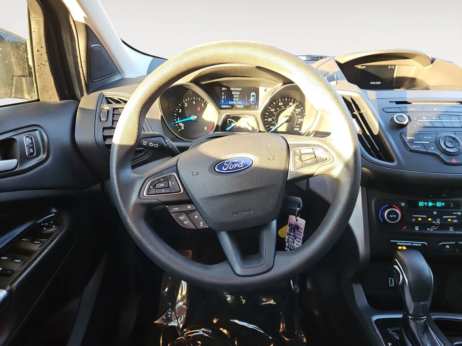Ford Escape photo 11