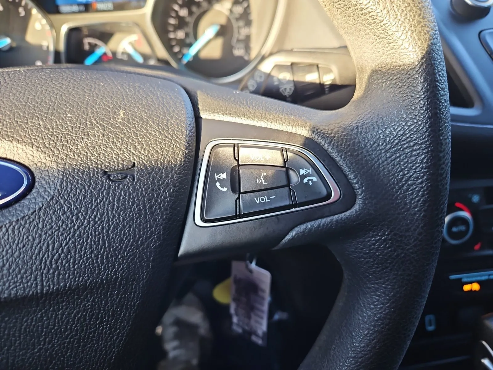 Ford Escape photo 22