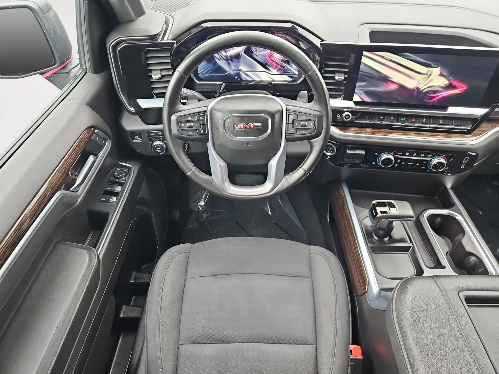 GMC Sierra photo 10