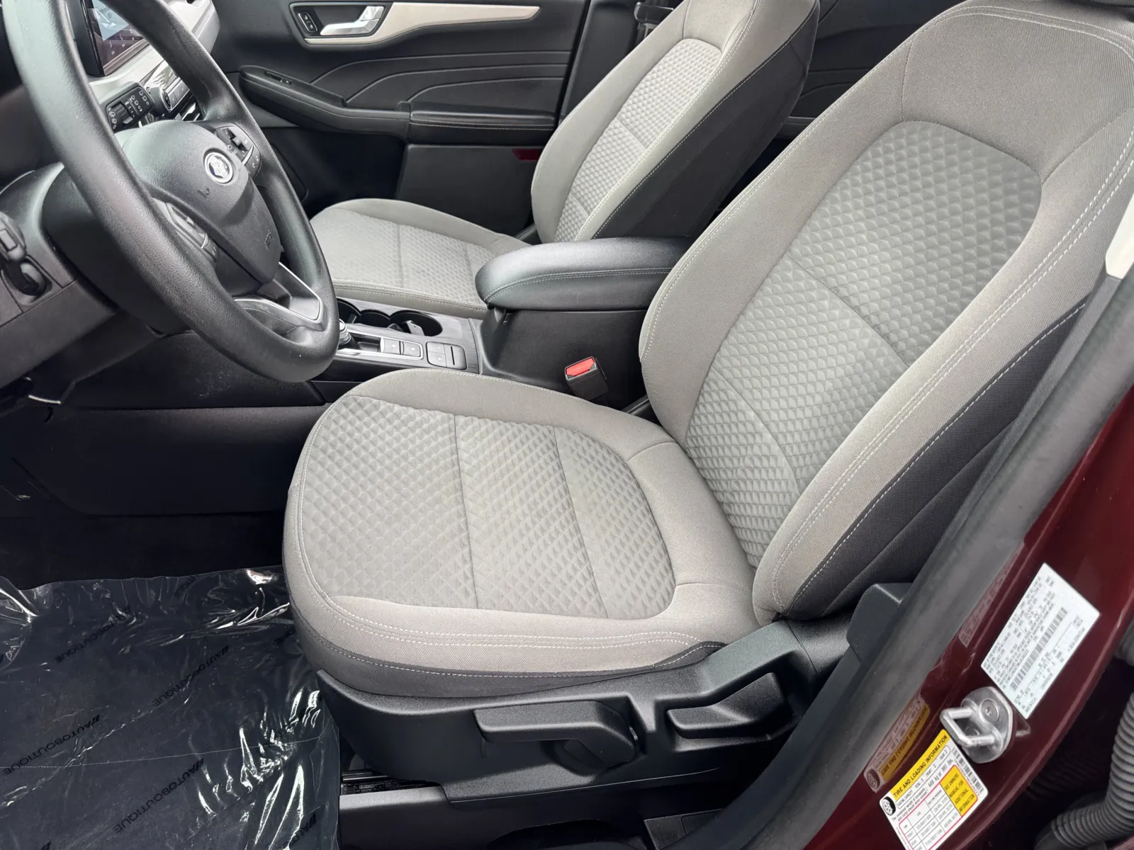 Ford Escape photo 8