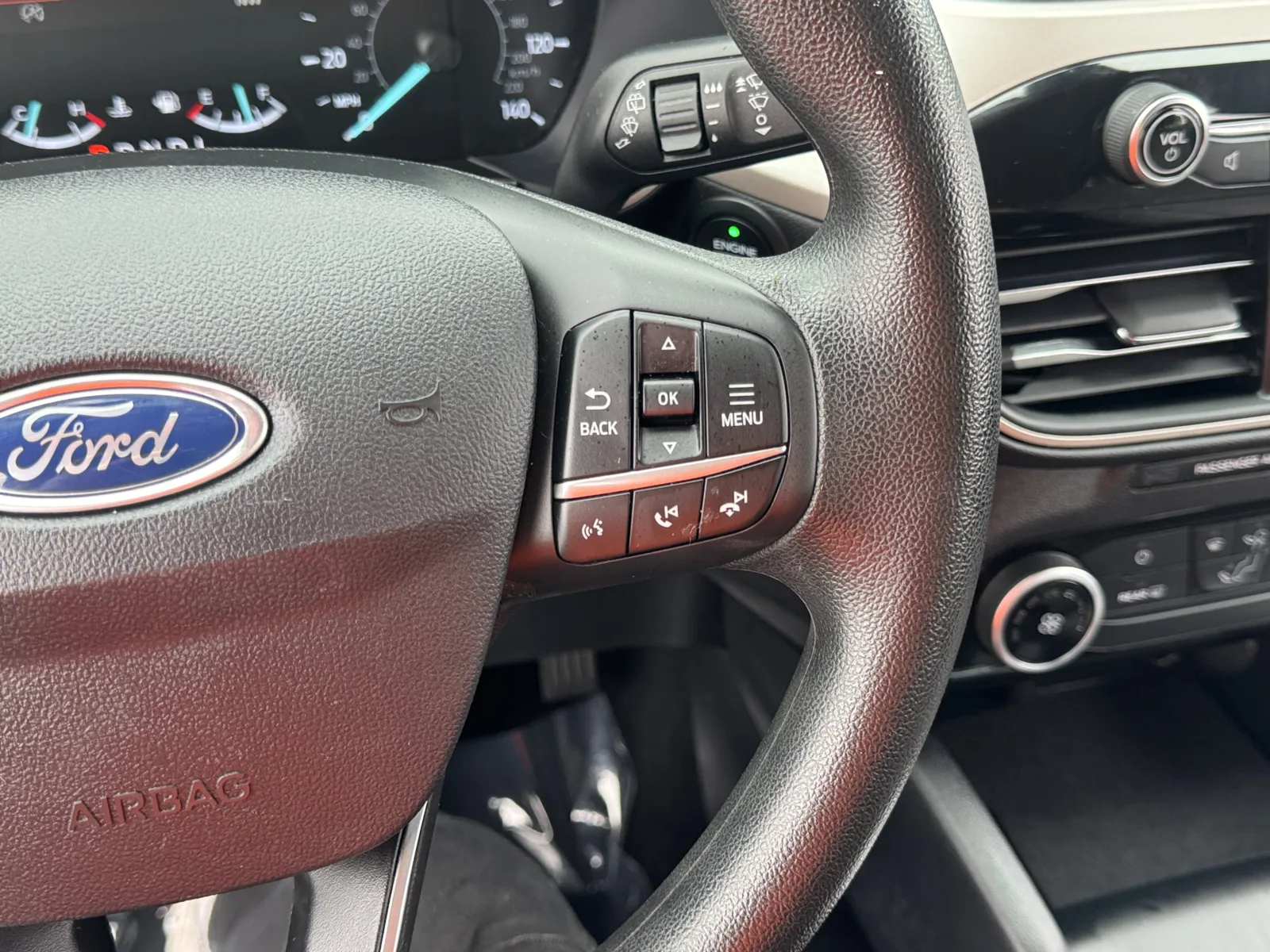 Ford Escape photo 21