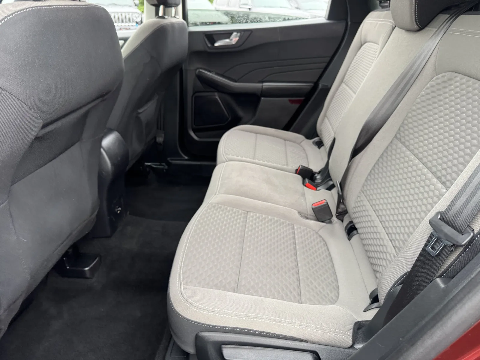 Ford Escape photo 15