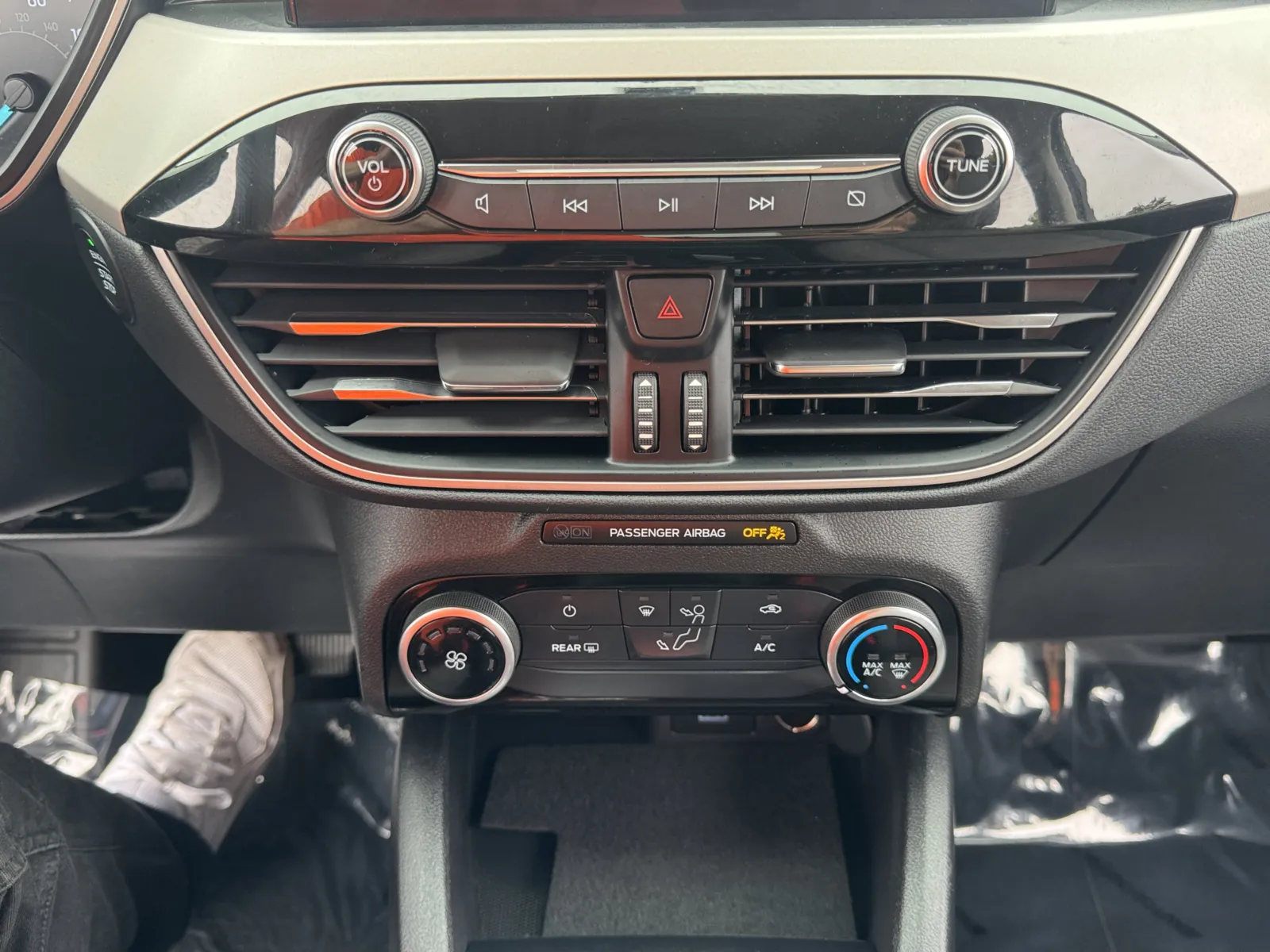 Ford Escape photo 25