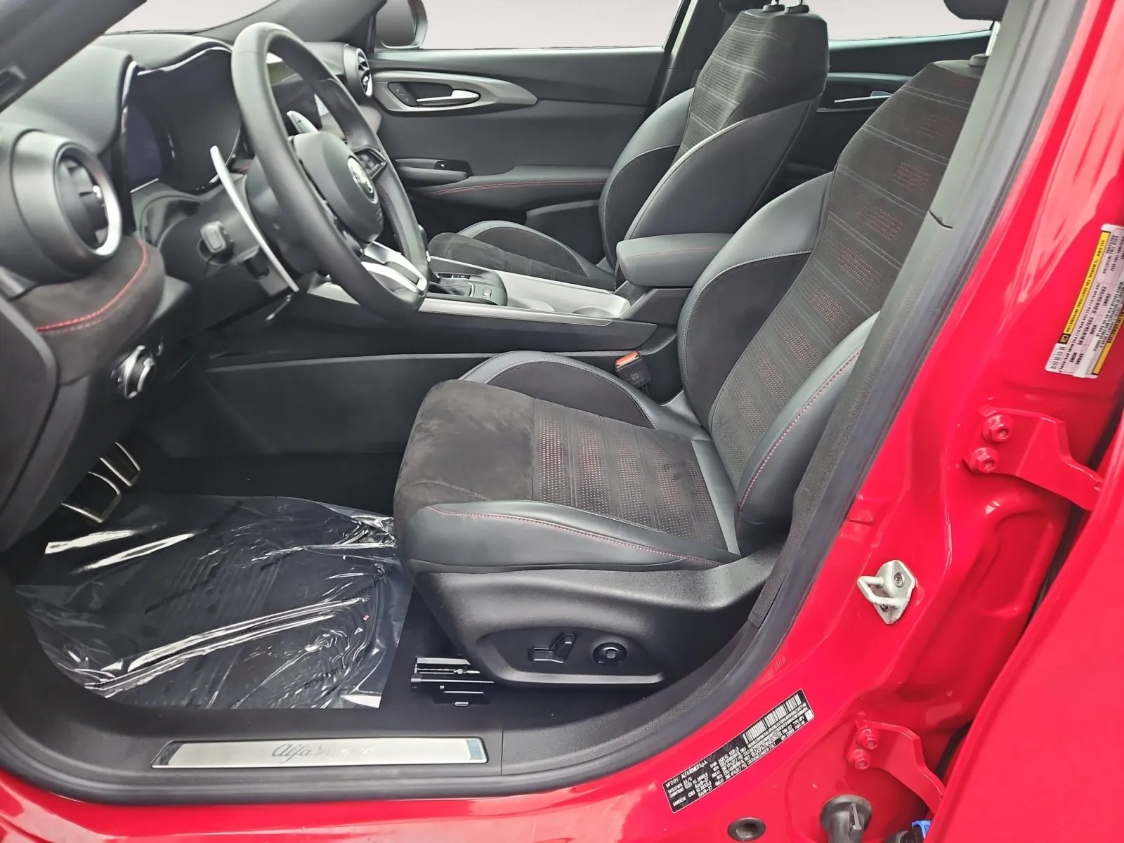 Alfa Romeo Tonale photo 9