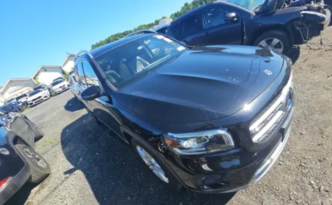 Another view of 2020 Mercedes-Benz GLB 250 for sale in Columbus, OH at Auto Boutique Ohio