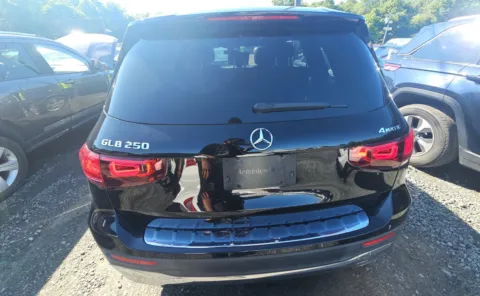 More photos of 2020 Mercedes-Benz GLB 250 at Auto Boutique Ohio, OH