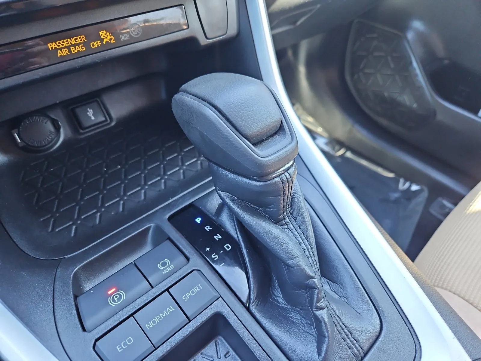 Toyota RAV4 photo 21