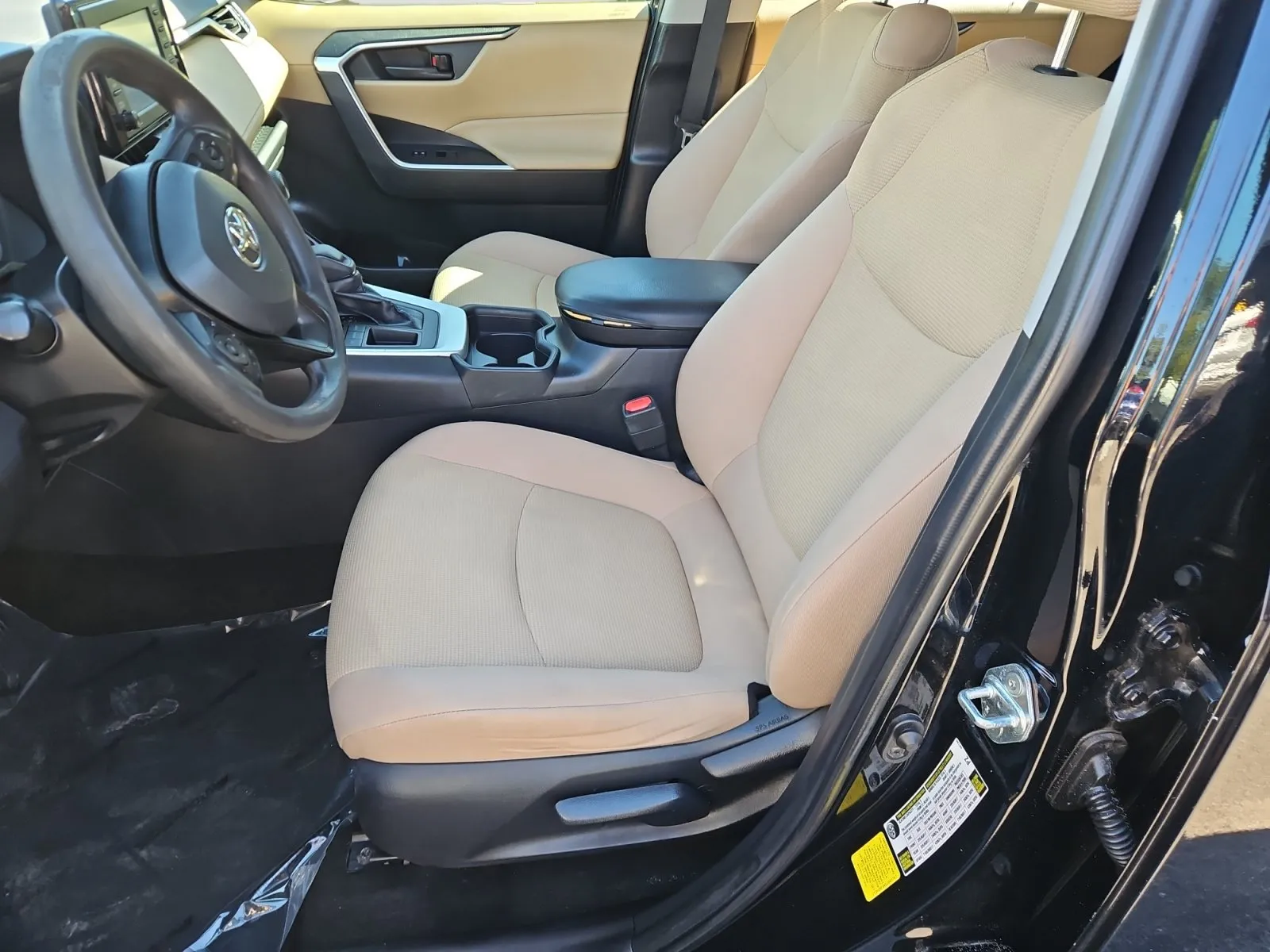Toyota RAV4 photo 9
