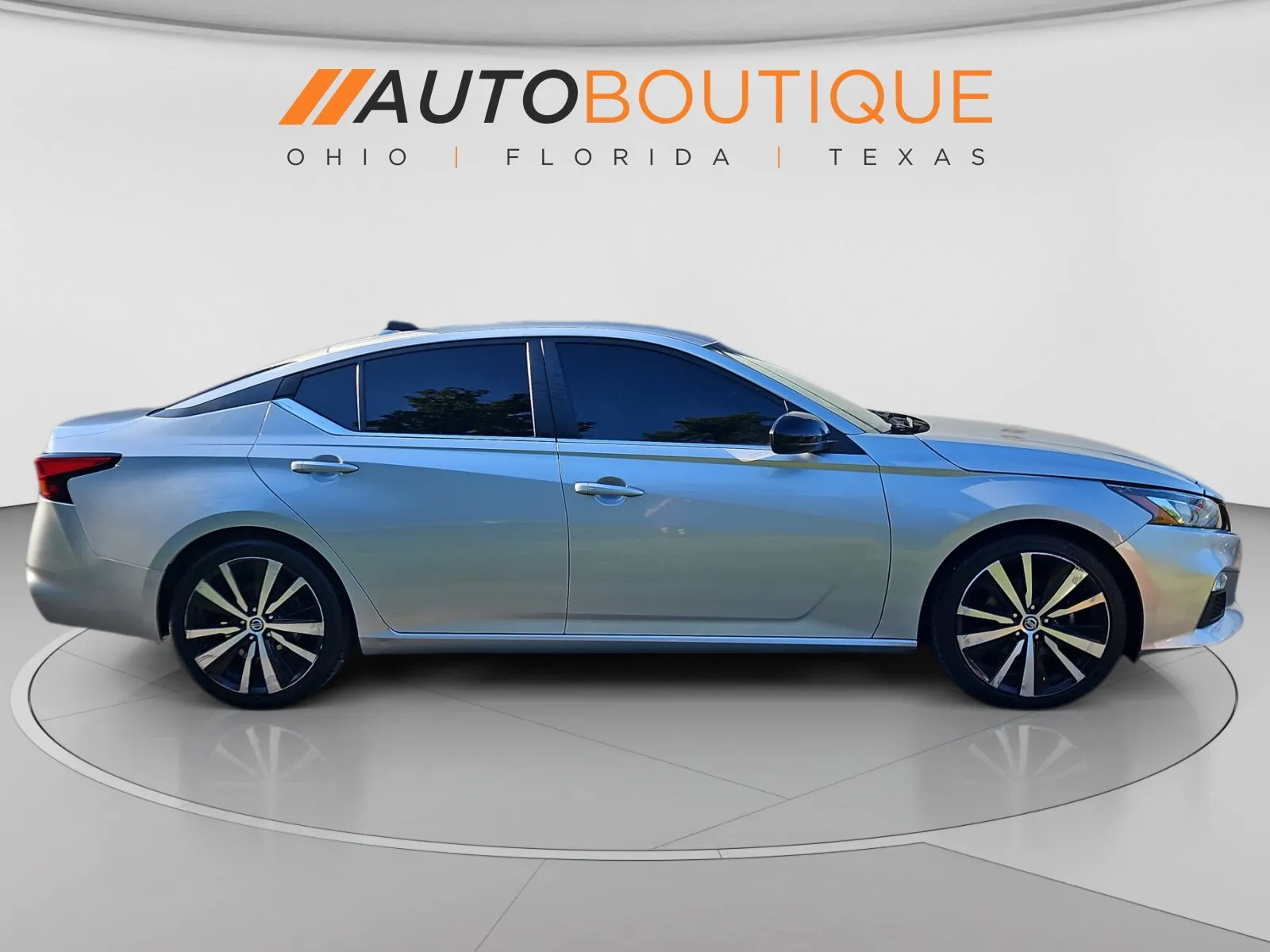 Nissan Altima photo 6