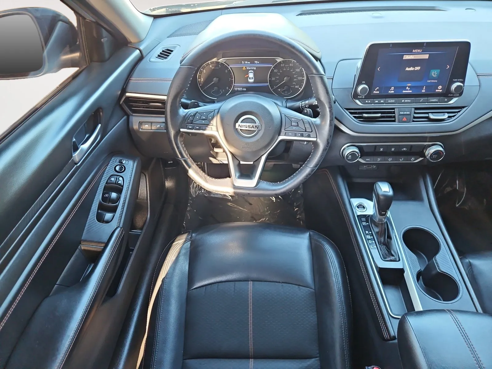 Nissan Altima photo 10