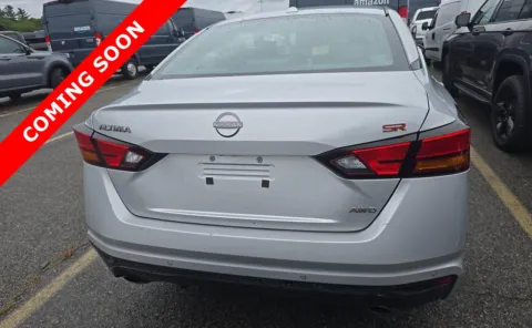 More photos of 2023 Nissan Altima 2.5 SR at Auto Boutique Ohio, OH