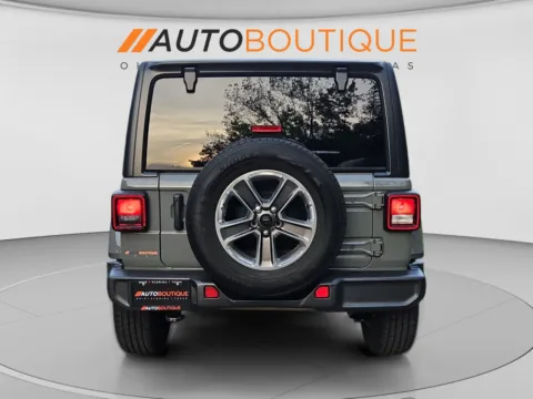More photos of 2021 Jeep Wrangler Unlimited Sahara at Auto Boutique Ohio, OH
