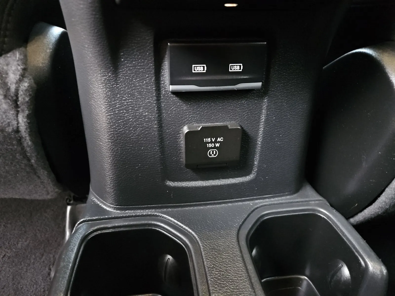 Jeep Wrangler photo 13