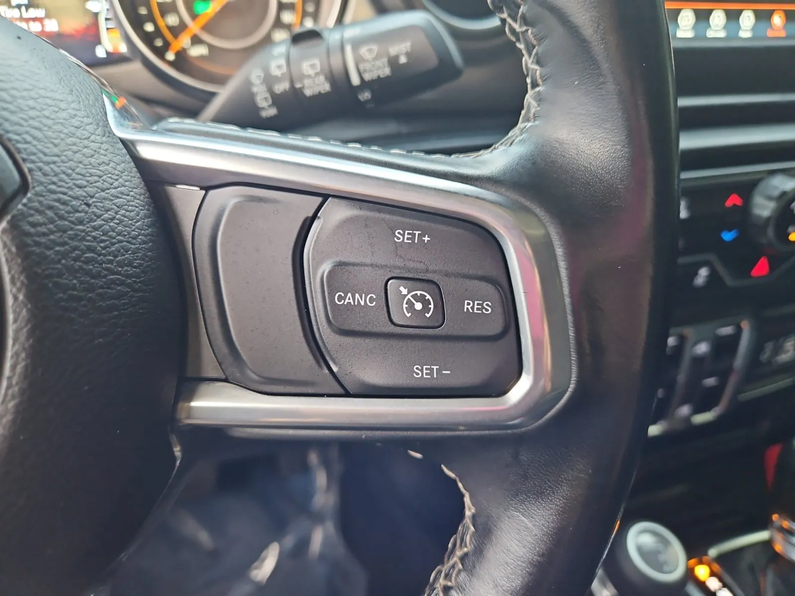 Jeep Wrangler photo 24