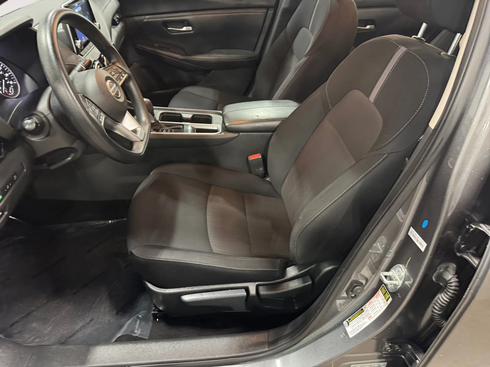 Nissan Sentra photo 9