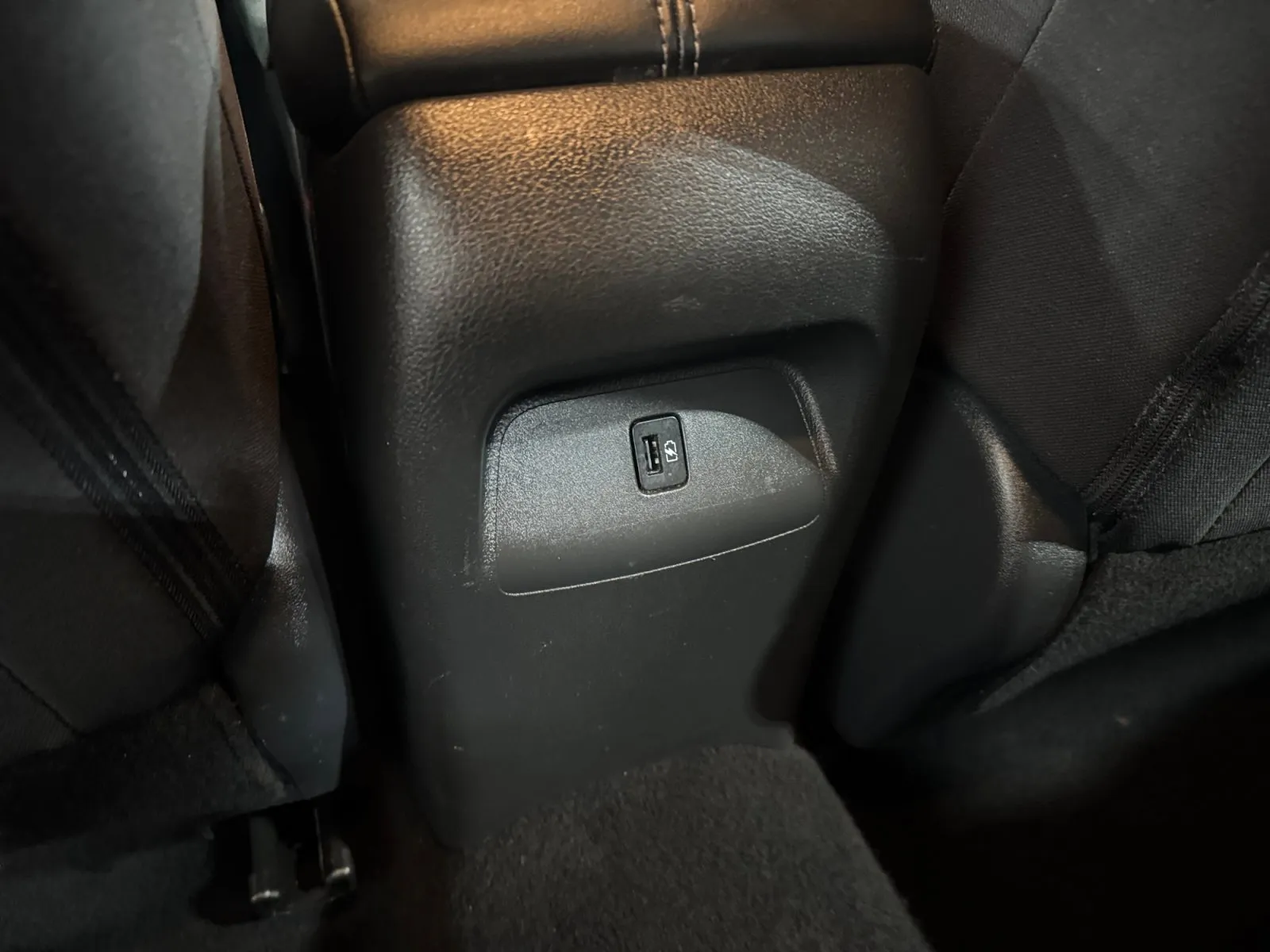 Nissan Sentra photo 13