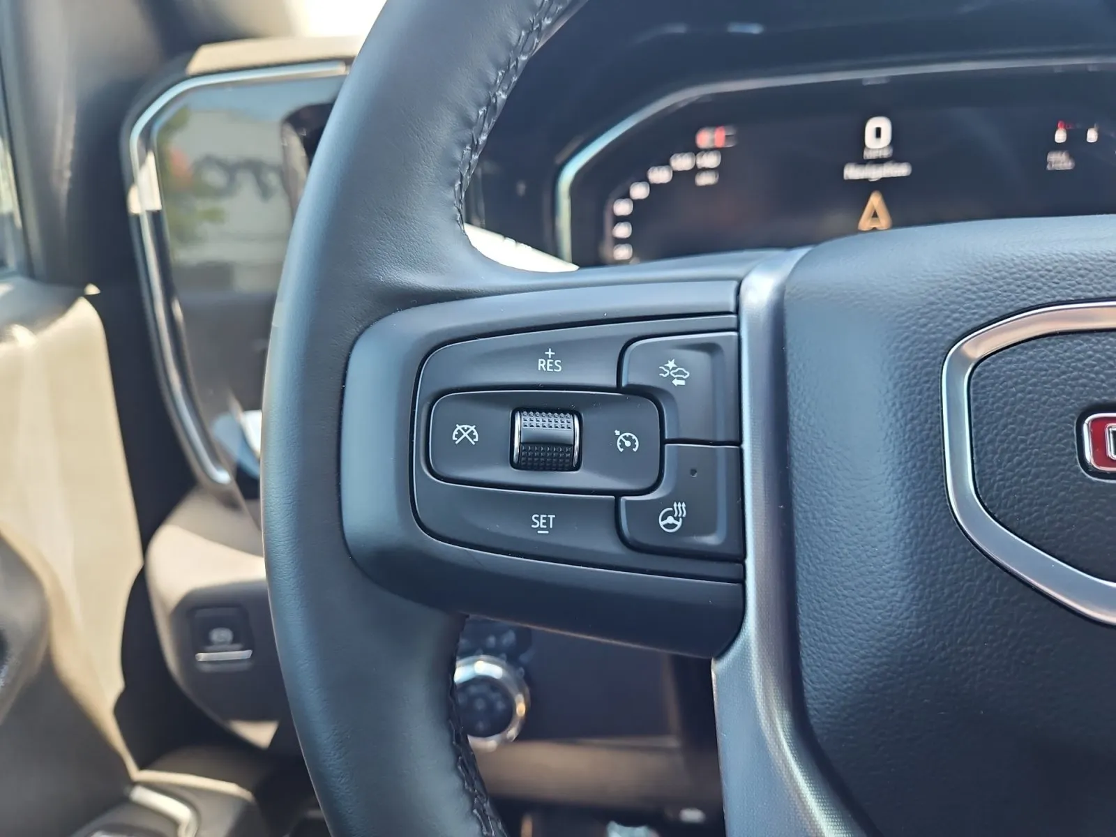 GMC Sierra photo 27