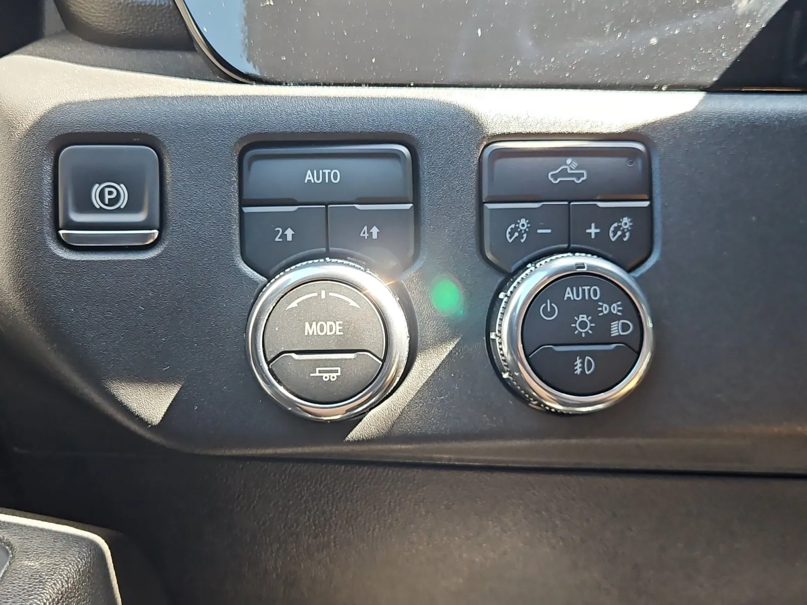 GMC Sierra photo 17