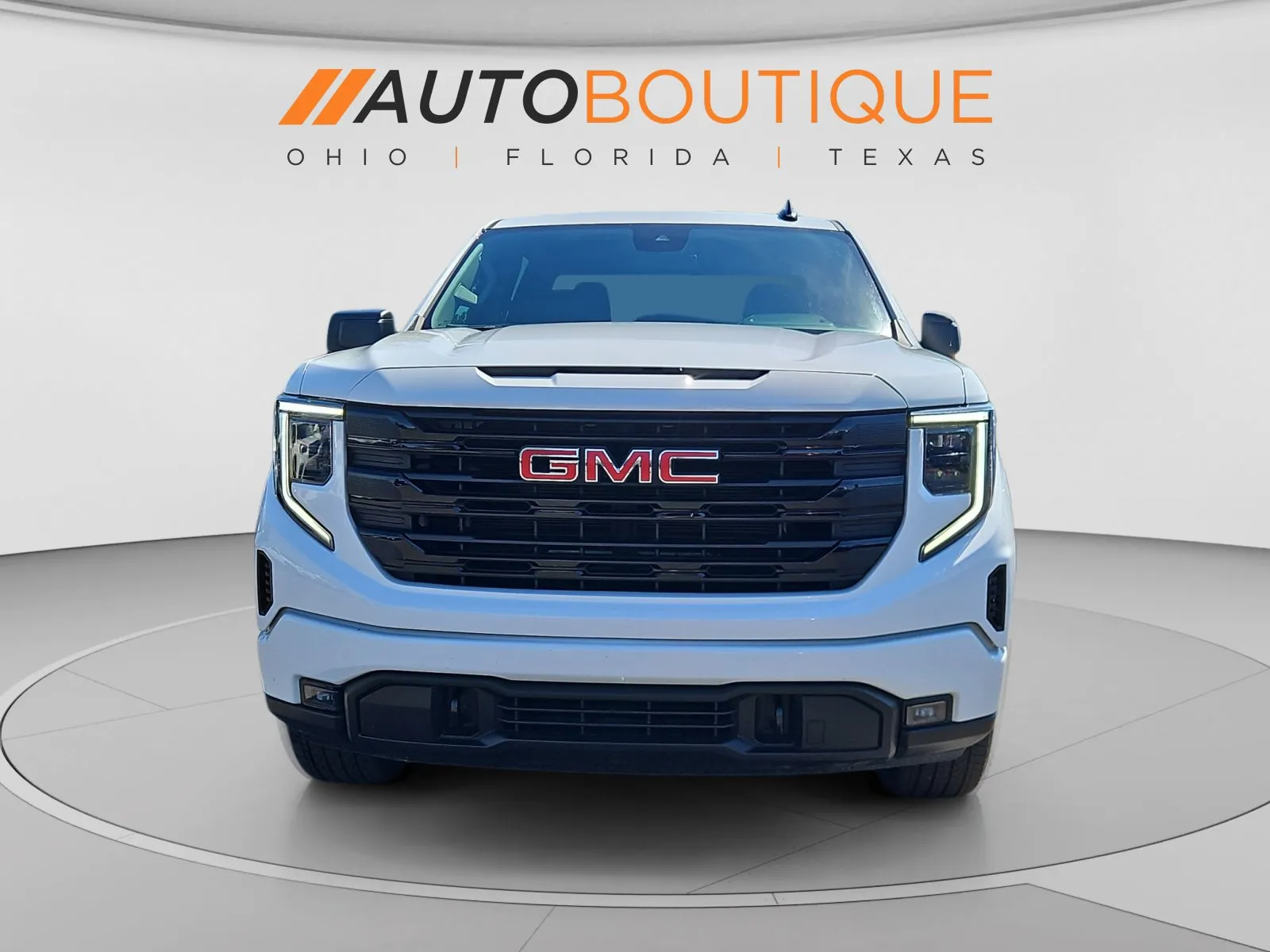 GMC Sierra photo 8