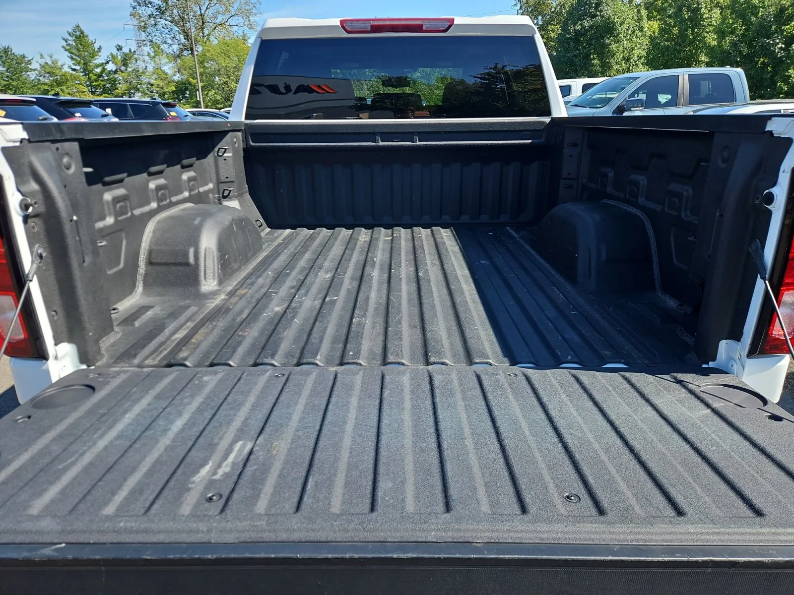GMC Sierra photo 16