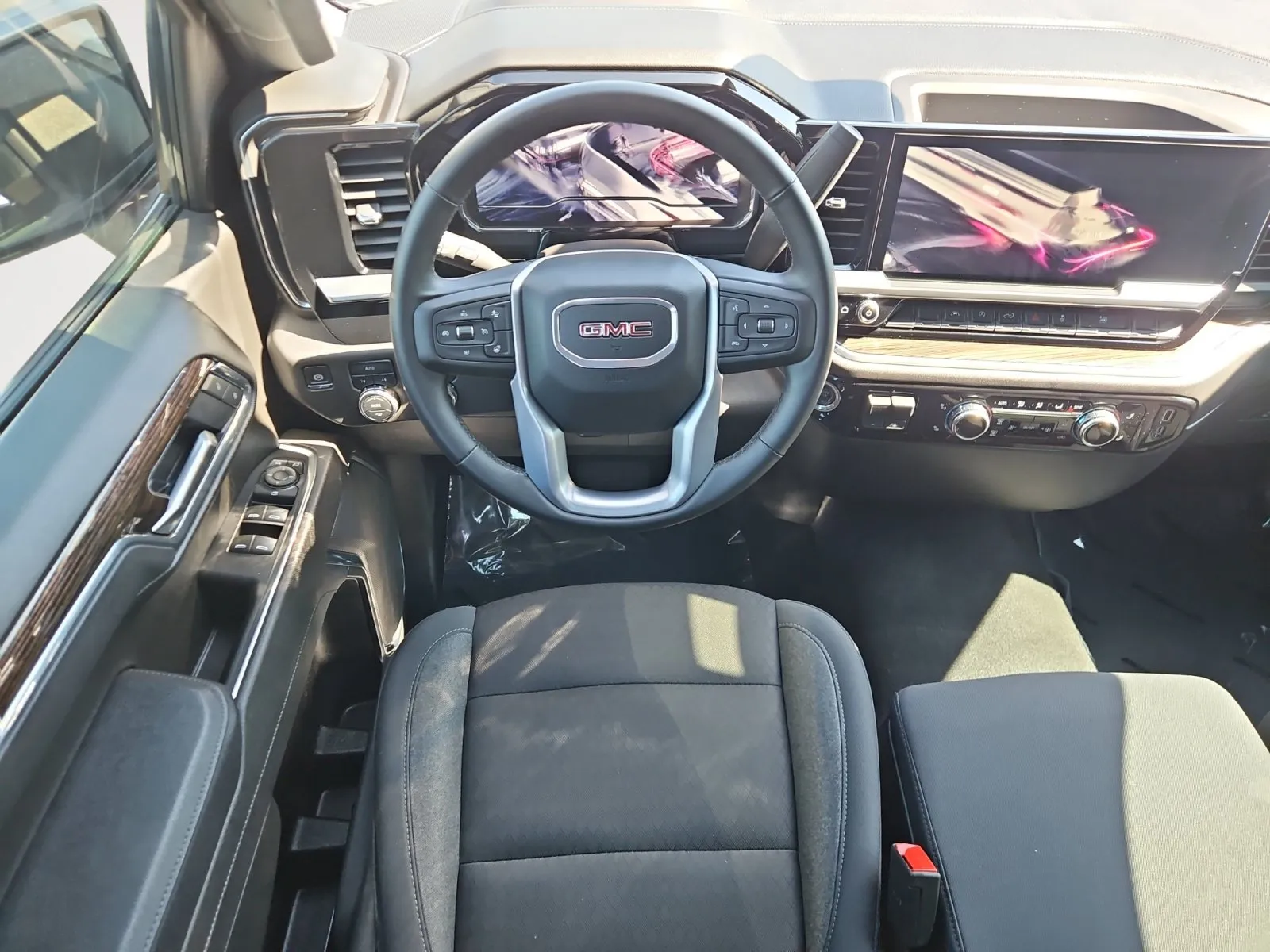 GMC Sierra photo 10