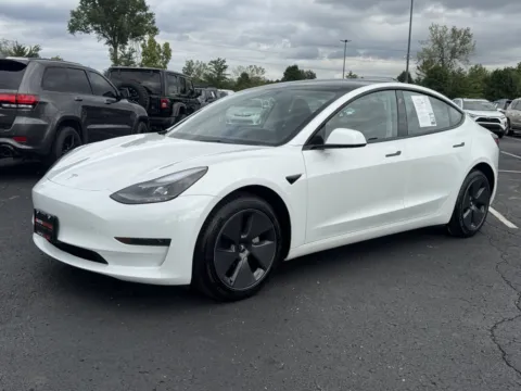 More photos of 2023 Tesla Model 3 at Auto Boutique Ohio, OH