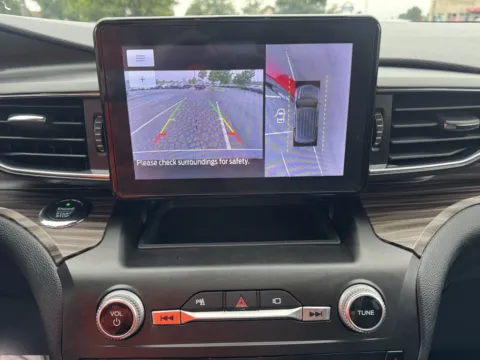 Another view of 2020 Ford Explorer Limited for sale in Columbus, OH at Auto Boutique Ohio