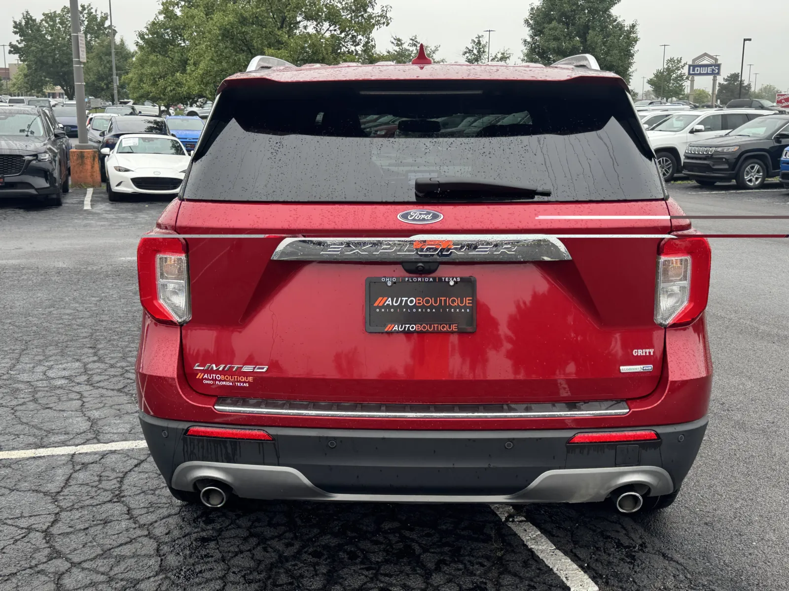 Ford Explorer photo 11