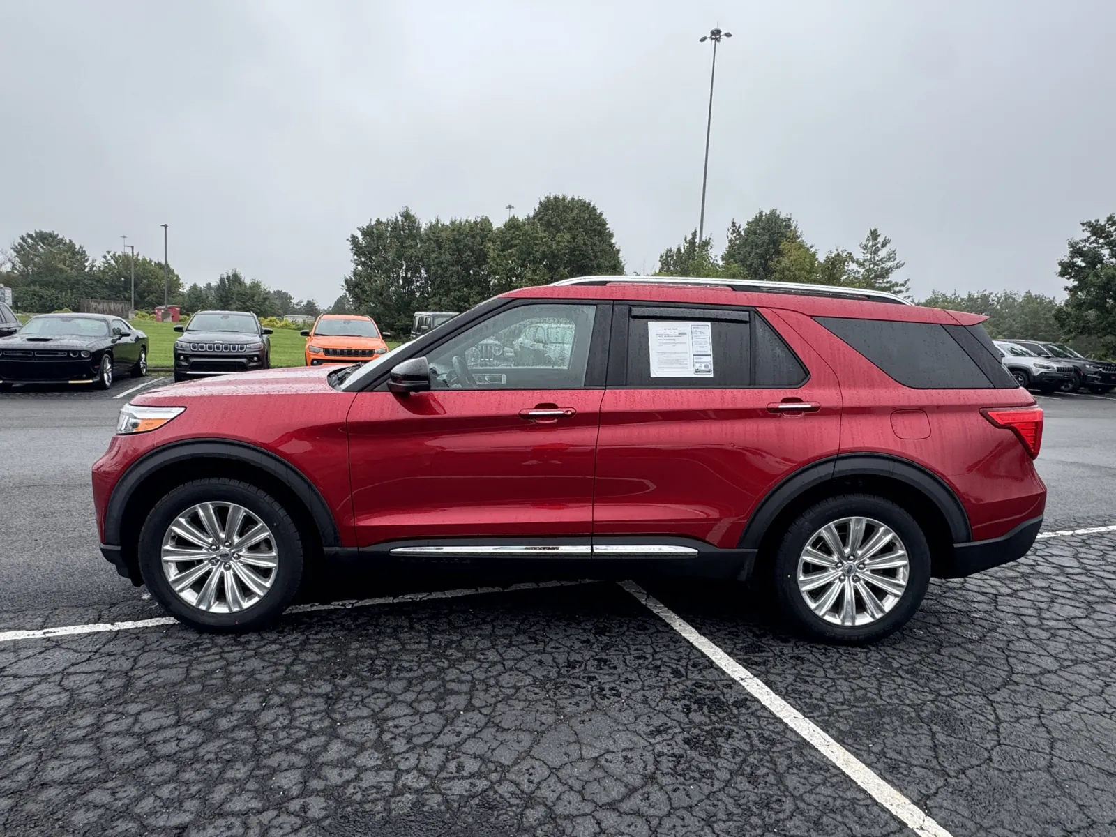 Ford Explorer photo 9