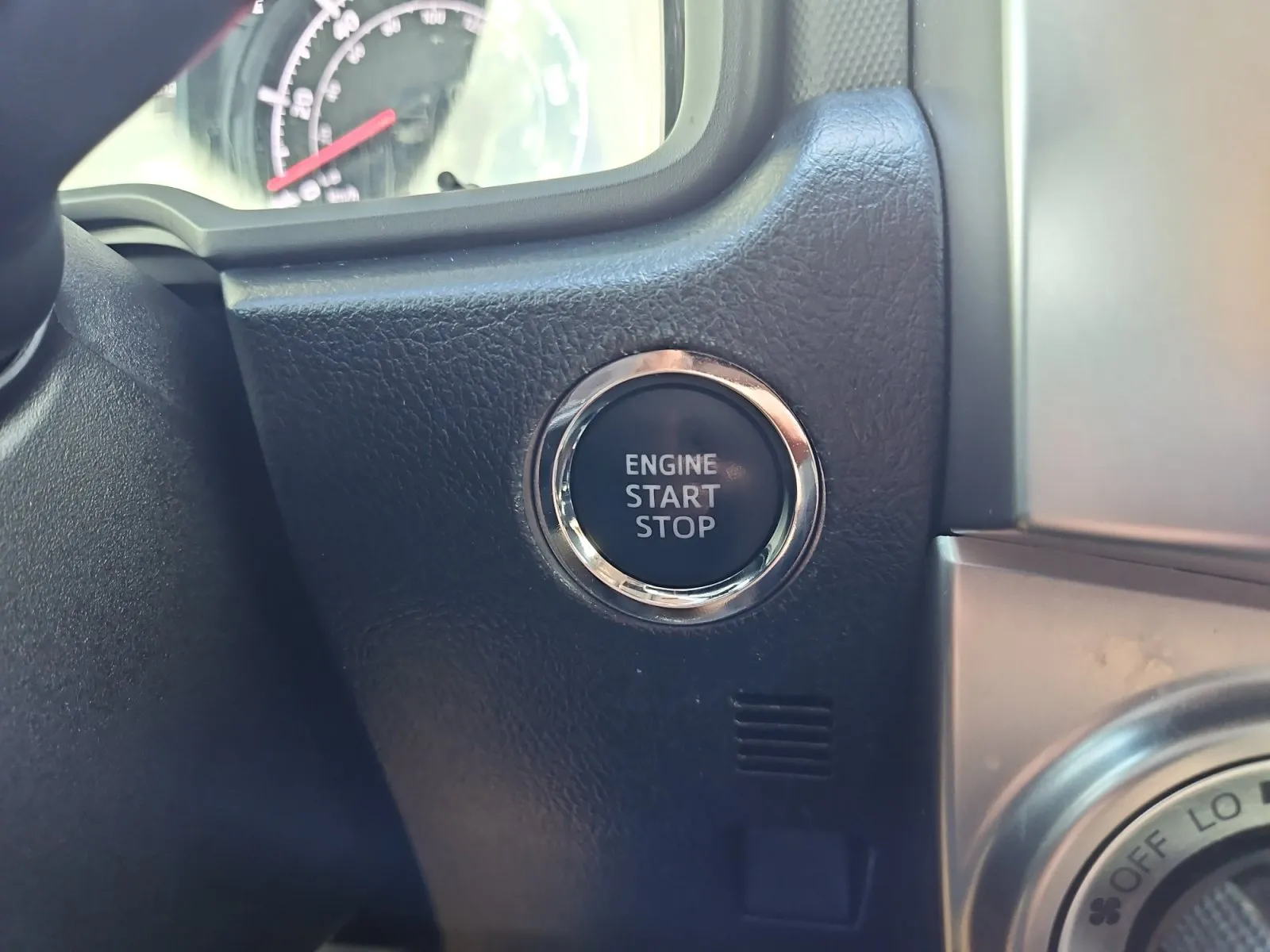 Toyota 4Runner photo 19