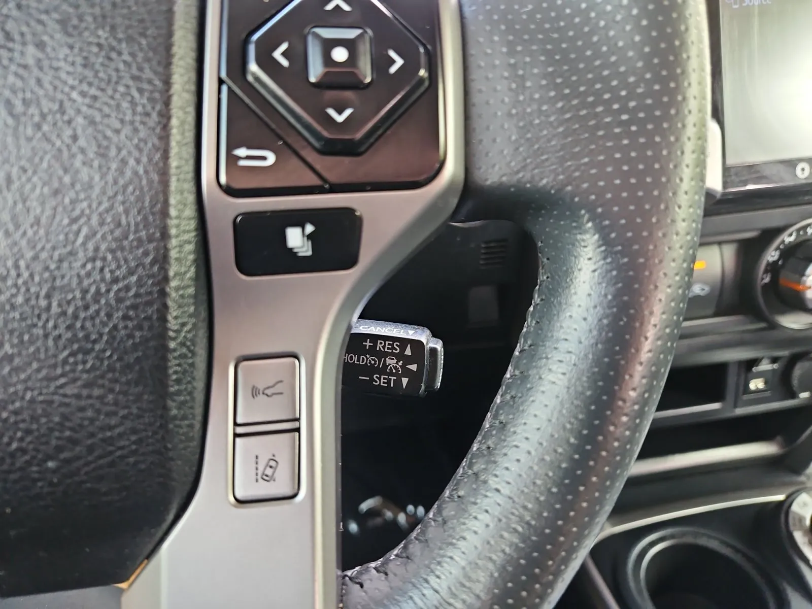 Toyota 4Runner photo 24