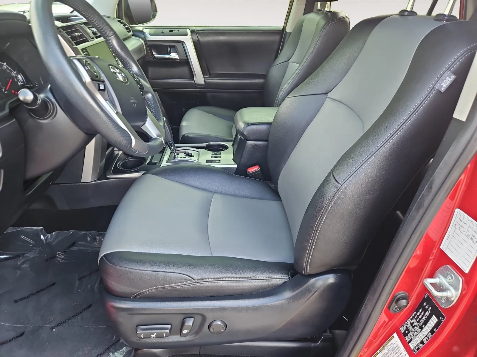 Toyota 4Runner photo 9