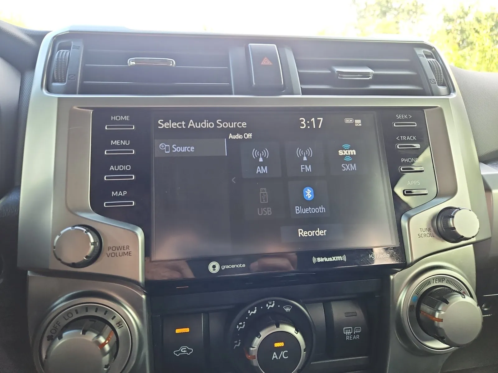 Toyota 4Runner photo 18