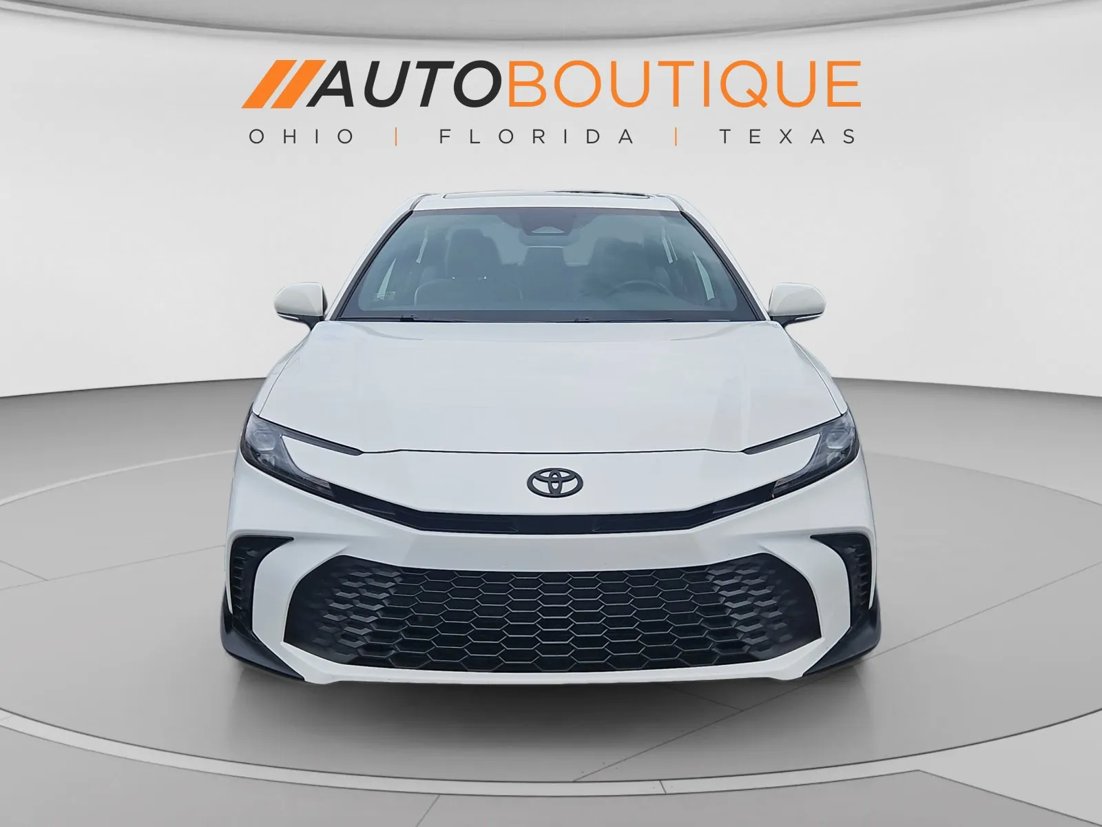 Toyota Camry photo 8