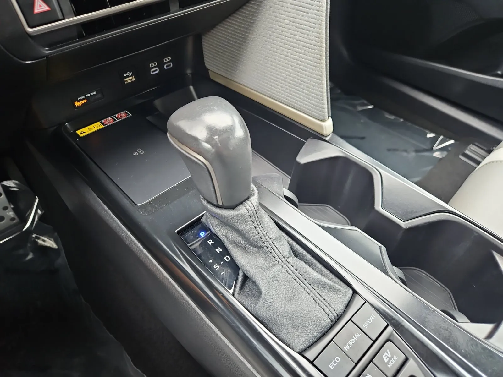 Toyota Camry photo 23