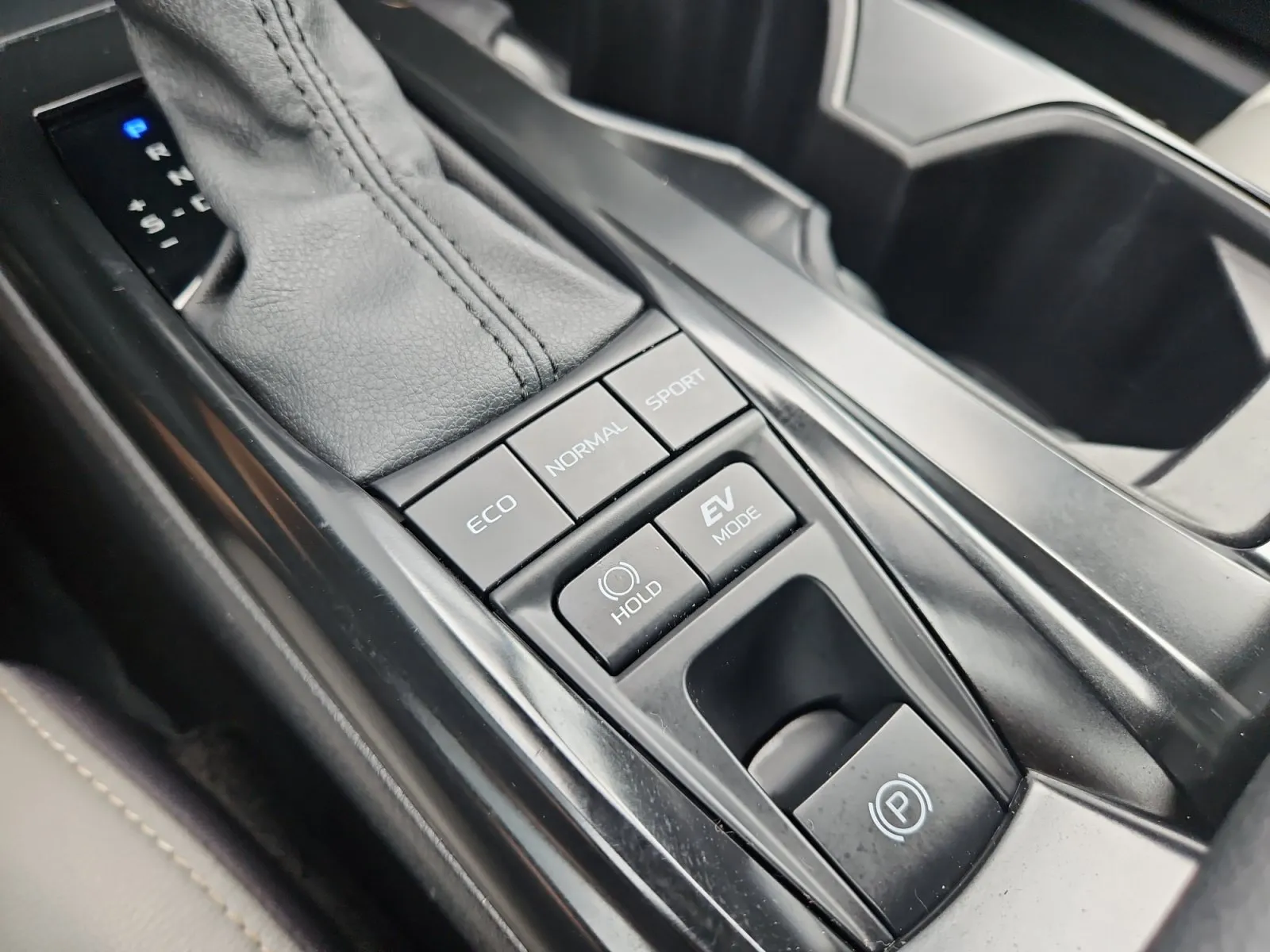 Toyota Camry photo 24