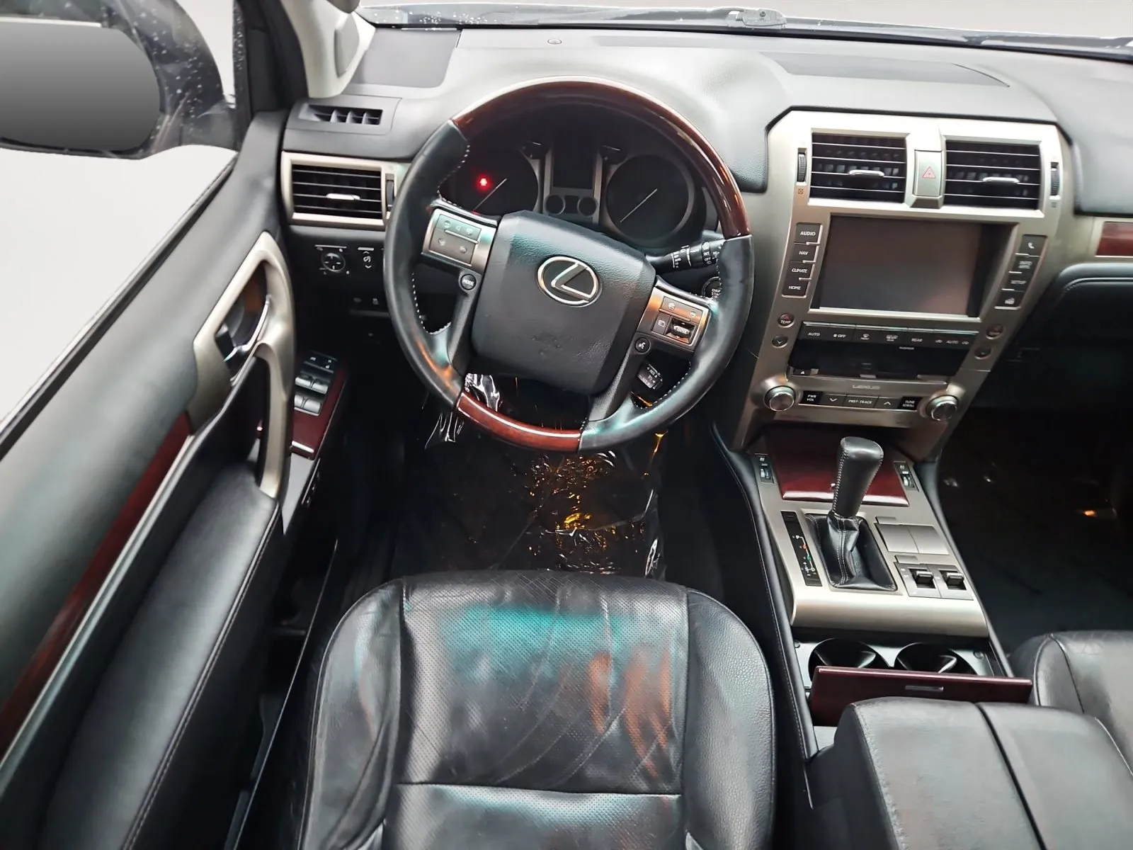 Lexus GX photo 10