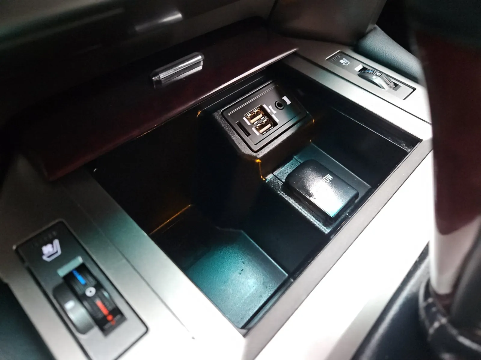 Lexus GX photo 25