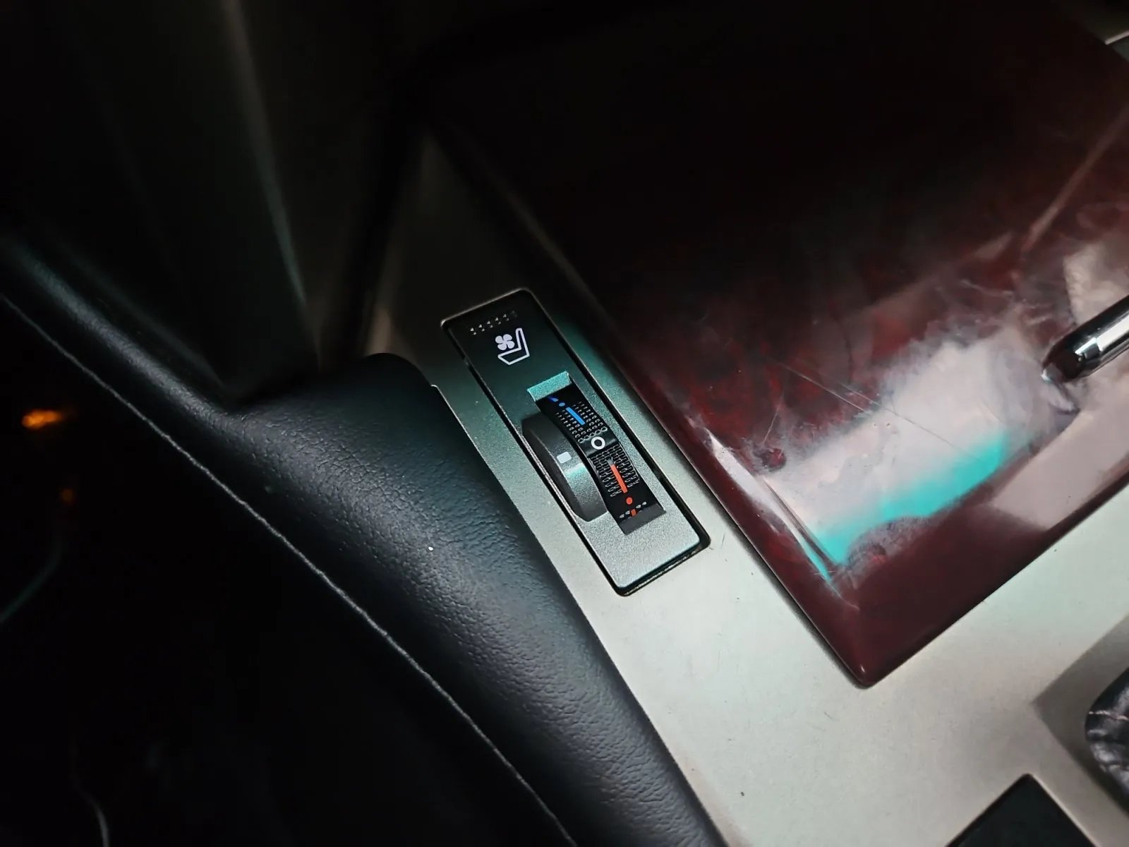 Lexus GX photo 24