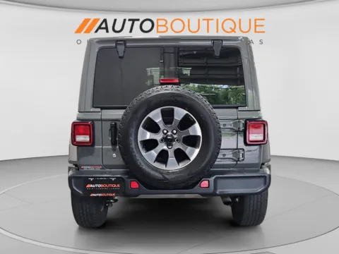 More photos of 2018 Jeep Wrangler Unlimited Sahara at Auto Boutique Ohio, OH