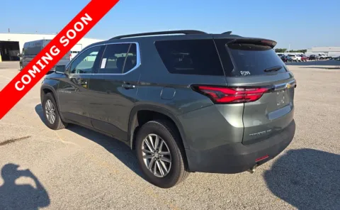 More photos of 2023 Chevrolet Traverse LT Cloth at Auto Boutique Ohio, OH