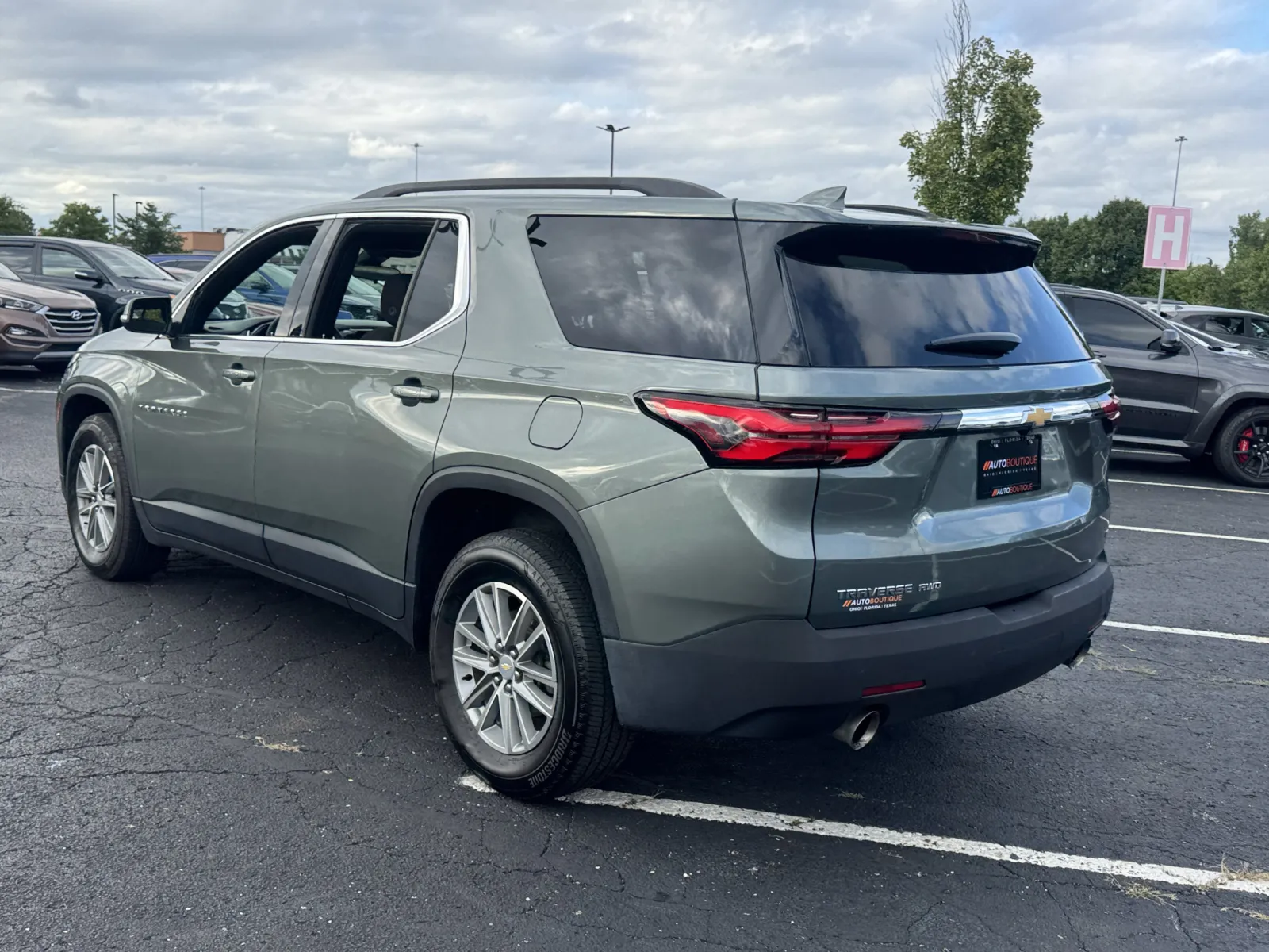 Chevrolet Traverse photo 10