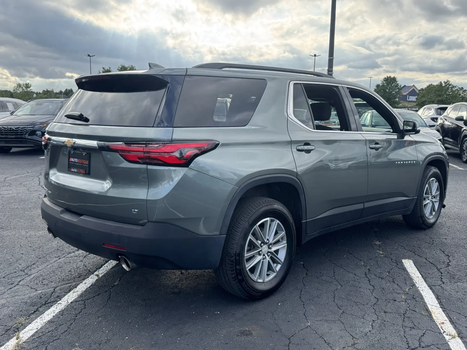 Chevrolet Traverse photo 12