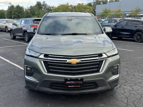 Another view of 2023 Chevrolet Traverse LT Cloth for sale in Columbus, OH at Auto Boutique Ohio