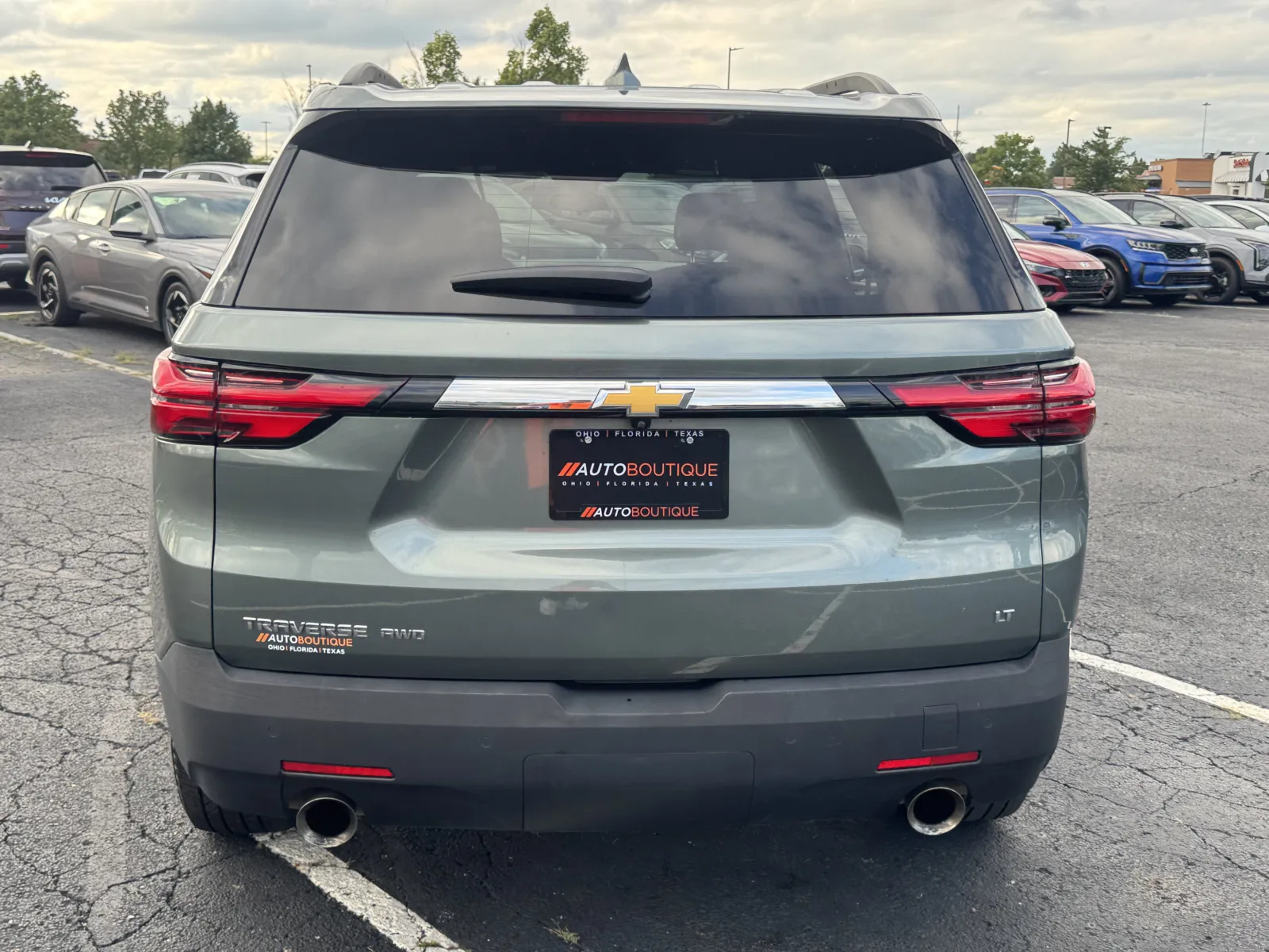Chevrolet Traverse photo 11