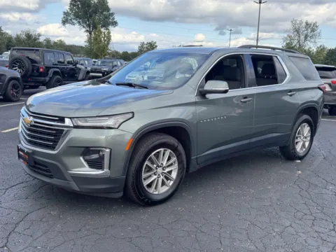 More photos of 2023 Chevrolet Traverse LT Cloth at Auto Boutique Ohio, OH